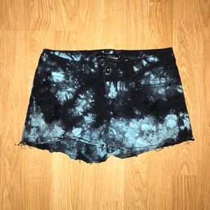 Hot topic tie dye distressed jean shorts